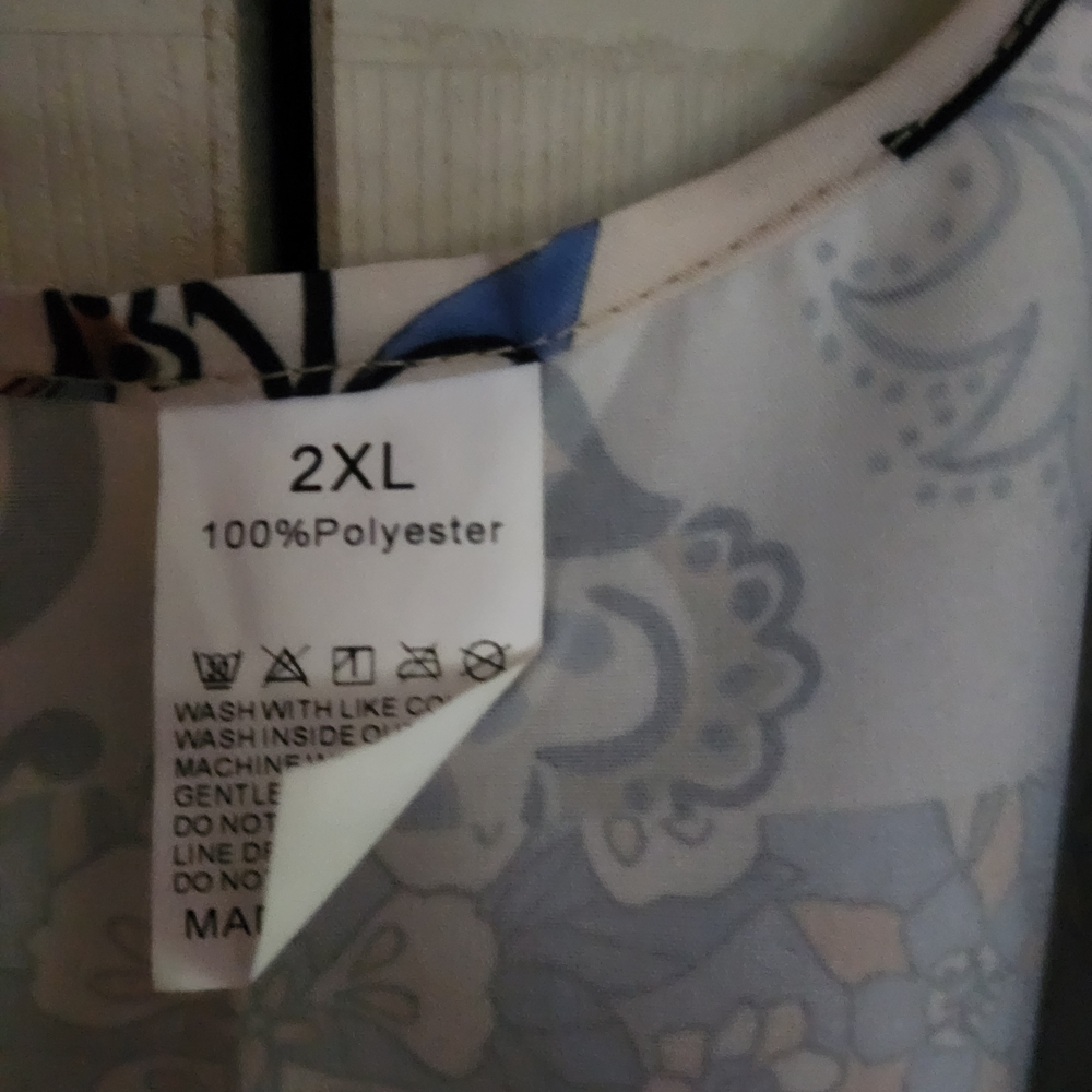 Floral Kimono with Orange and Blue Patterns - Picture 7 of 10